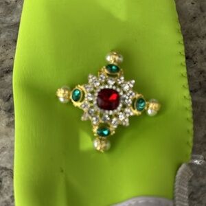 Pearl wrapped caps Maltese Brooch with beautiful crystals and signed JANU.